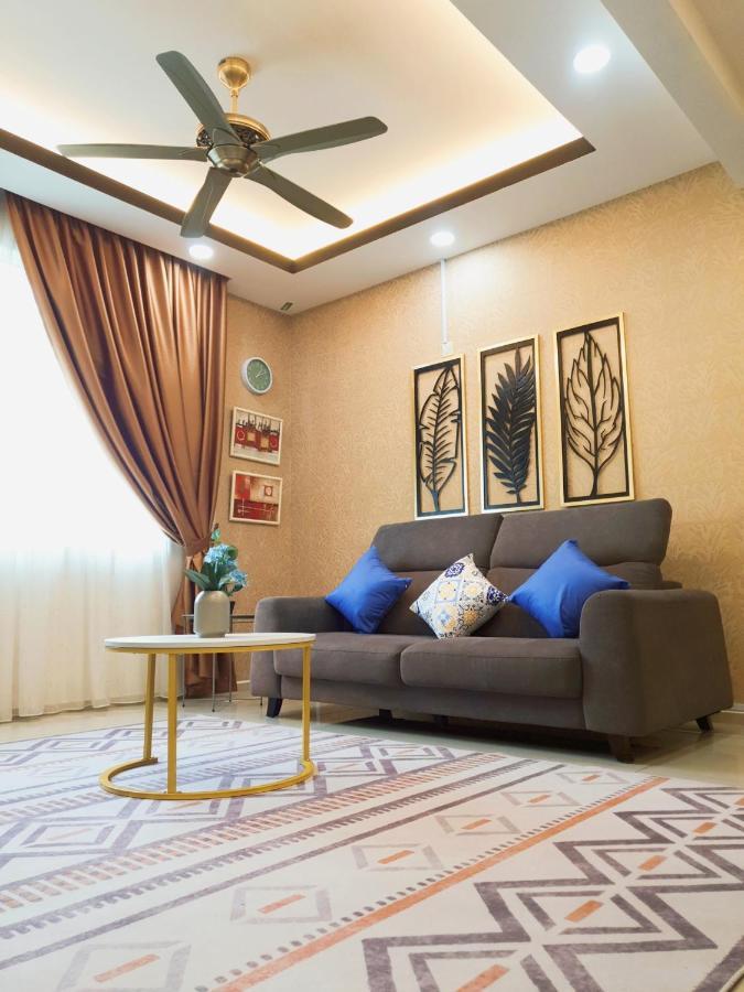 Klia Ehsan Residence Sepang Nilai Greenery 8 Pax Air-Con ภายนอก รูปภาพ