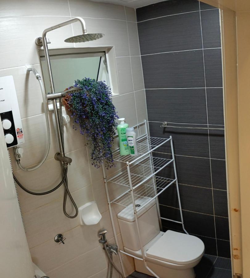 Klia Ehsan Residence Sepang Nilai Greenery 8 Pax Air-Con ภายนอก รูปภาพ