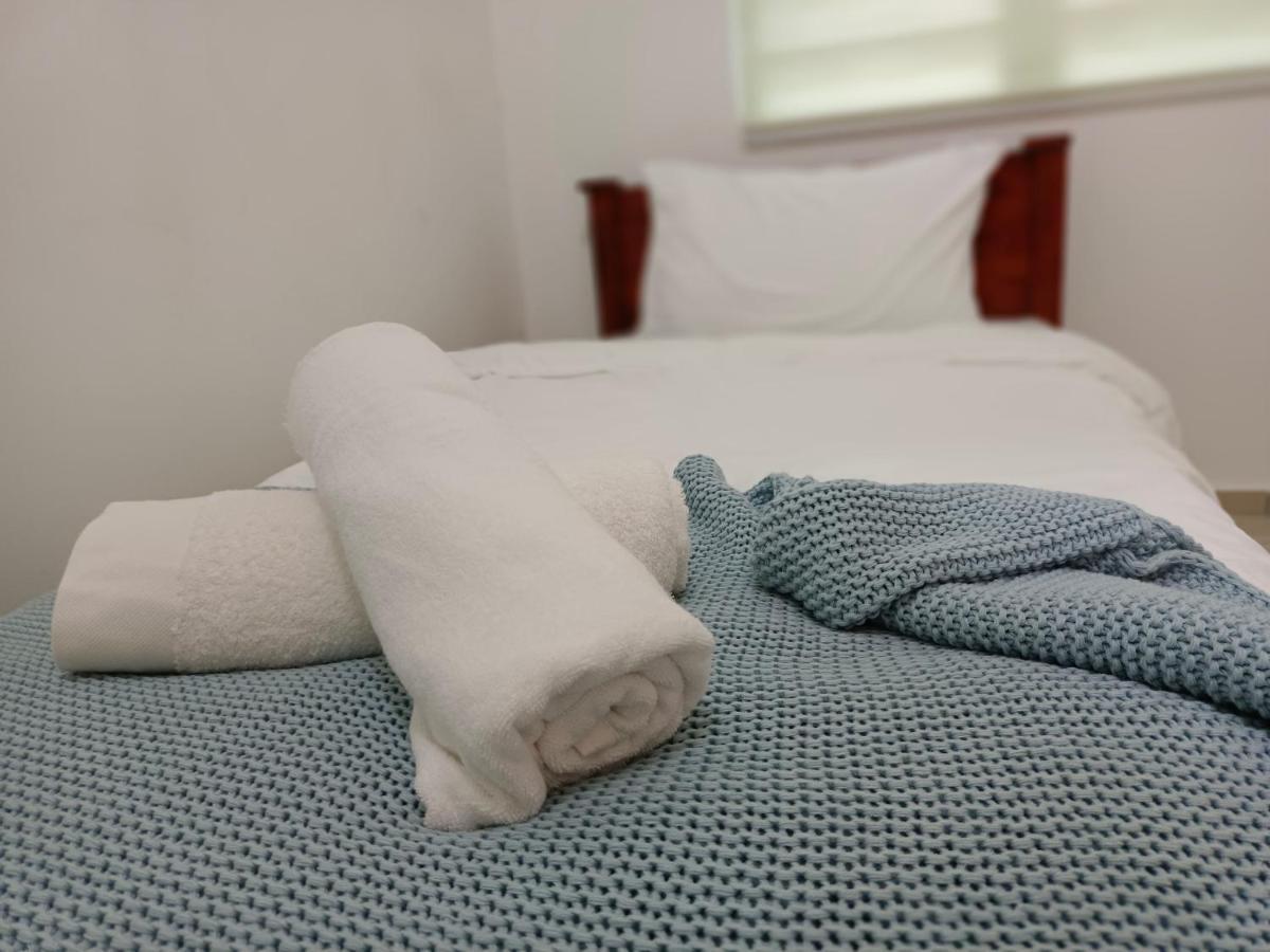 Klia Ehsan Residence Sepang Nilai Greenery 8 Pax Air-Con ภายนอก รูปภาพ