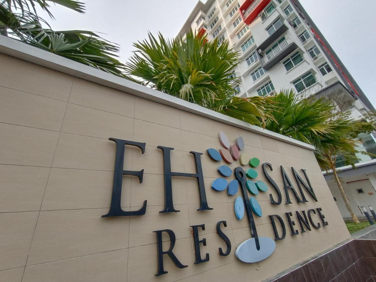 Klia Ehsan Residence Sepang Nilai Greenery 8 Pax Air-Con ภายนอก รูปภาพ