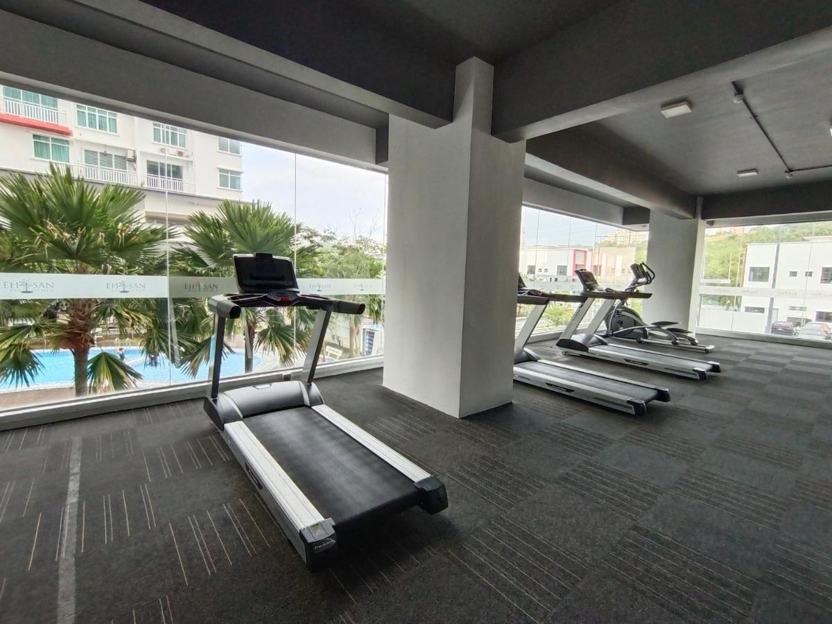 Klia Ehsan Residence Sepang Nilai Greenery 8 Pax Air-Con ภายนอก รูปภาพ
