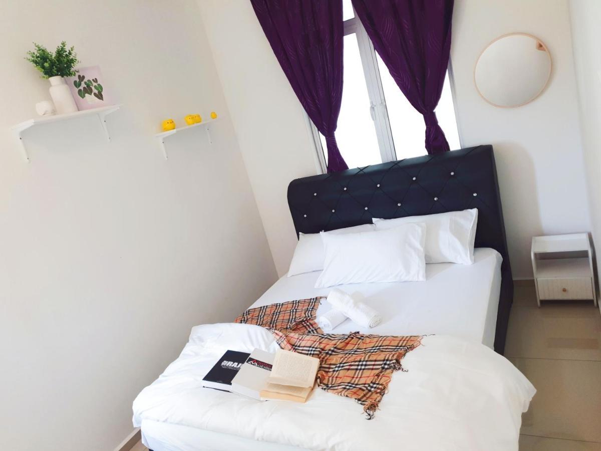 Klia Ehsan Residence Sepang Nilai Greenery 8 Pax Air-Con ภายนอก รูปภาพ