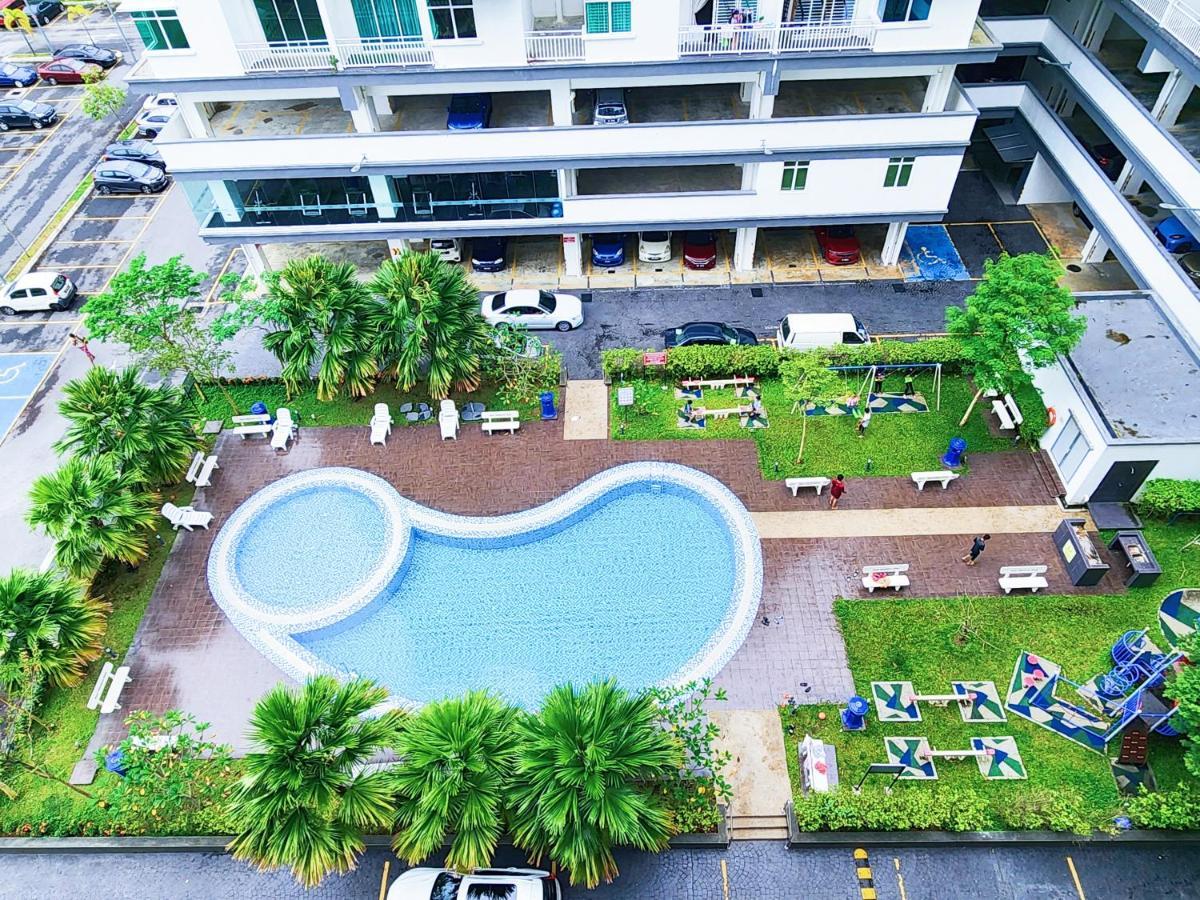 Klia Ehsan Residence Sepang Nilai Greenery 8 Pax Air-Con ภายนอก รูปภาพ