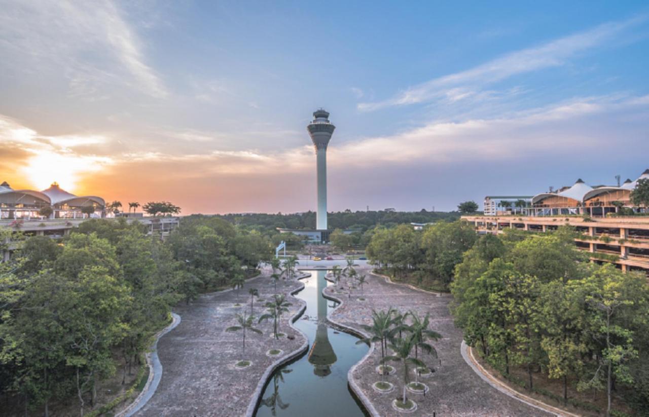 Klia Ehsan Residence Sepang Nilai Greenery 8 Pax Air-Con ภายนอก รูปภาพ